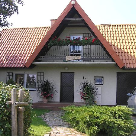 Domek Pod Klonami Na Mazurach Guty Esterno foto